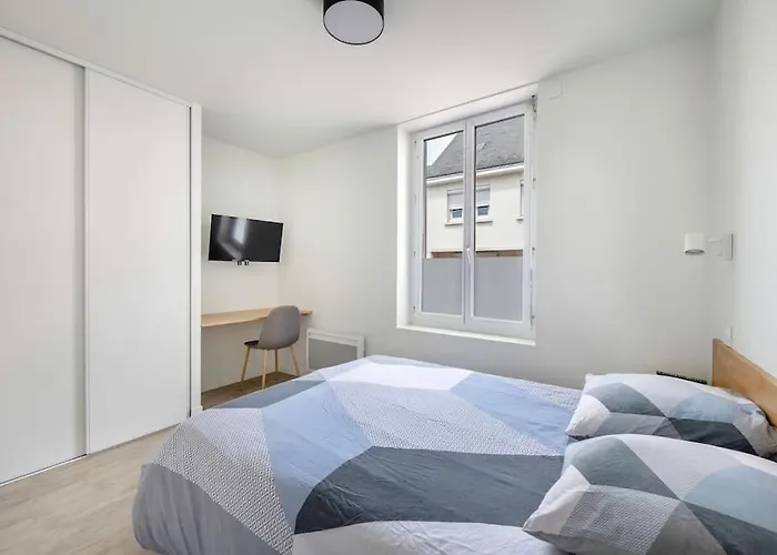 Aristide#1 - T3 Lumineux Et Bien Equipe サン・ナゼール